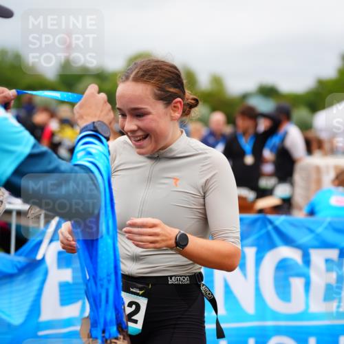 30.08.2026 - Elbe Triathlon Hamburg LAZAROV Photography http://msf.ph/oto/10062797 30.08.2026 11:50:20 Ziel 855, 912 meine-sportfotos.de