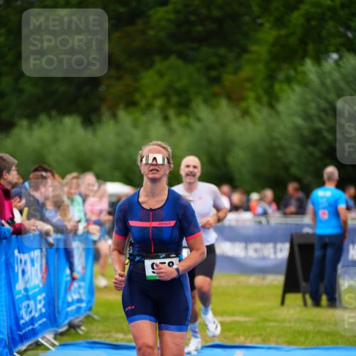 30.08.2026 - Elbe Triathlon Hamburg LAZAROV Photography http://msf.ph/oto/10062846 30.08.2026 11:50:35 Ziel 686, 958 meine-sportfotos.de