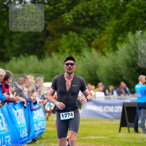 30.08.2026 - Elbe Triathlon Hamburg LAZAROV Photography http://msf.ph/oto/10062883 30.08.2026 11:51:01 Ziel 833, 1274, 1293 meine-sportfotos.de