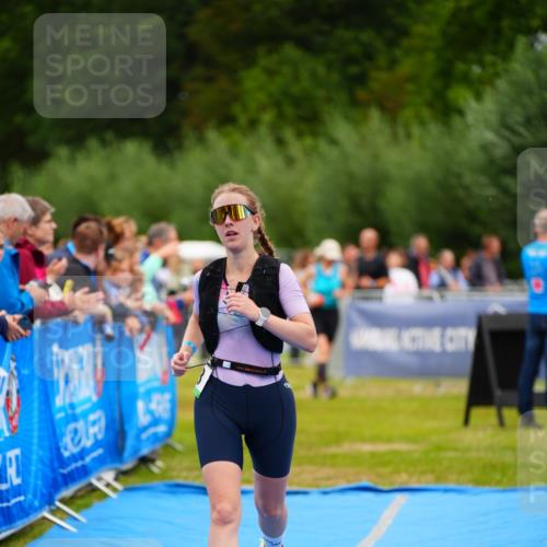 30.08.2026 - Elbe Triathlon Hamburg LAZAROV Photography http://msf.ph/oto/10062906 30.08.2026 11:51:09 Ziel 833, 1293 meine-sportfotos.de
