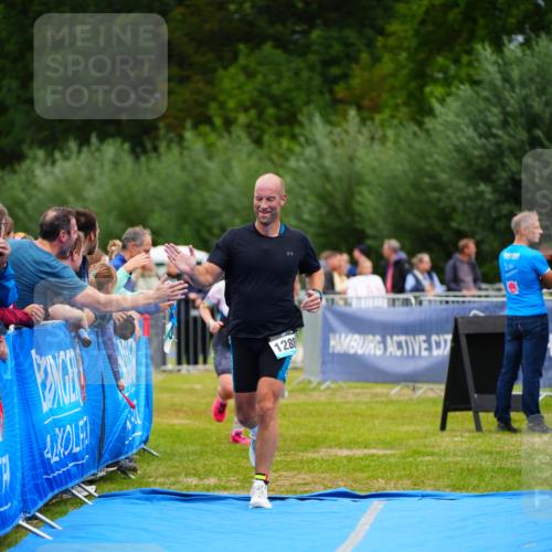 30.08.2026 - Elbe Triathlon Hamburg LAZAROV Photography http://msf.ph/oto/10062924 30.08.2026 11:51:17 Ziel 944, 1288 meine-sportfotos.de