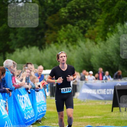 30.08.2026 - Elbe Triathlon Hamburg LAZAROV Photography http://msf.ph/oto/10062983 30.08.2026 11:51:37 Ziel 1373, 1516 meine-sportfotos.de