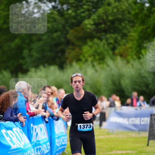 30.08.2026 - Elbe Triathlon Hamburg LAZAROV Photography http://msf.ph/oto/10062986 30.08.2026 11:51:38 Ziel 1373, 1516 meine-sportfotos.de