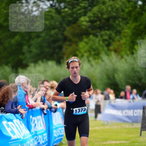 30.08.2026 - Elbe Triathlon Hamburg LAZAROV Photography http://msf.ph/oto/10062987 30.08.2026 11:51:38 Ziel 1373, 1516 meine-sportfotos.de