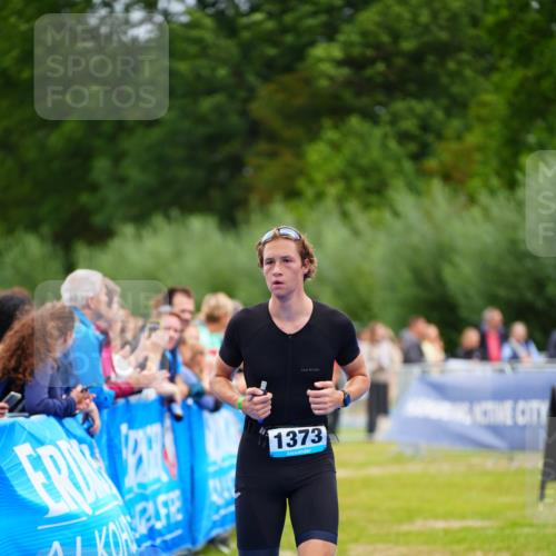 30.08.2026 - Elbe Triathlon Hamburg LAZAROV Photography http://msf.ph/oto/10062989 30.08.2026 11:51:38 Ziel 1373, 1516 meine-sportfotos.de