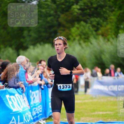 30.08.2026 - Elbe Triathlon Hamburg LAZAROV Photography http://msf.ph/oto/10062990 30.08.2026 11:51:39 Ziel 1373, 1516 meine-sportfotos.de