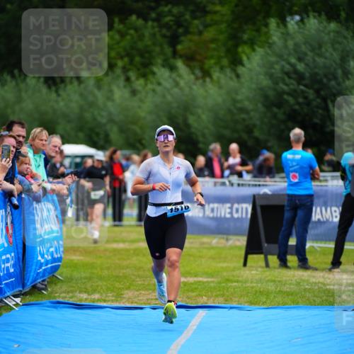 30.08.2026 - Elbe Triathlon Hamburg LAZAROV Photography http://msf.ph/oto/10062997 30.08.2026 11:51:44 Ziel 932, 1332, 1516 meine-sportfotos.de
