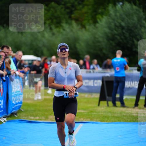 30.08.2026 - Elbe Triathlon Hamburg LAZAROV Photography http://msf.ph/oto/10063005 30.08.2026 11:51:45 Ziel 932, 1332, 1516 meine-sportfotos.de