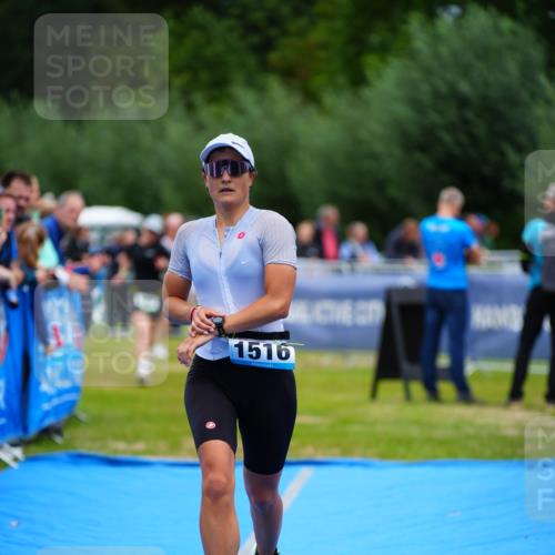 30.08.2026 - Elbe Triathlon Hamburg LAZAROV Photography http://msf.ph/oto/10063007 30.08.2026 11:51:45 Ziel 932, 1332, 1516 meine-sportfotos.de