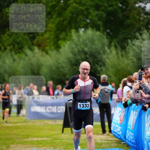 30.08.2026 - Elbe Triathlon Hamburg LAZAROV Photography http://msf.ph/oto/10063029 30.08.2026 11:51:51 Ziel 822, 932, 1262, 1332 meine-sportfotos.de