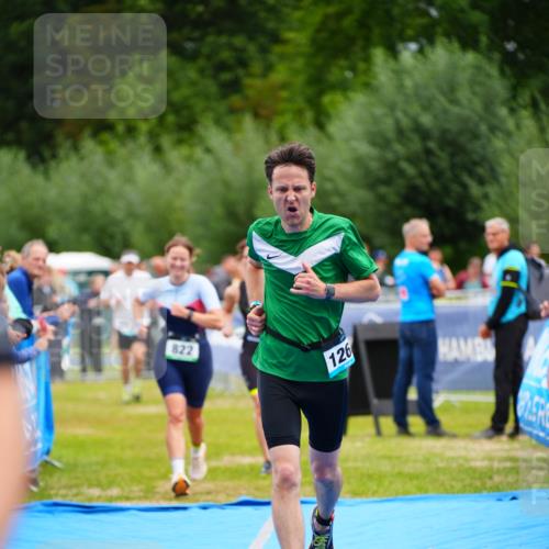 30.08.2026 - Elbe Triathlon Hamburg LAZAROV Photography http://msf.ph/oto/10063045 30.08.2026 11:51:56 Ziel 822, 980, 1262, 1281, 1332 meine-sportfotos.de