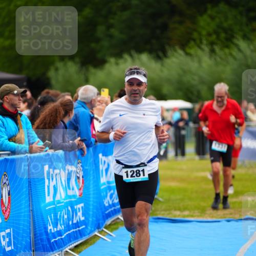 30.08.2026 - Elbe Triathlon Hamburg LAZAROV Photography http://msf.ph/oto/10063067 30.08.2026 11:52:03 Ziel 980, 1281, 1331, 1455 meine-sportfotos.de