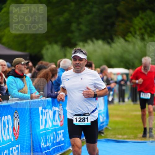 30.08.2026 - Elbe Triathlon Hamburg LAZAROV Photography http://msf.ph/oto/10063070 30.08.2026 11:52:04 Ziel 980, 1281, 1331, 1455 meine-sportfotos.de