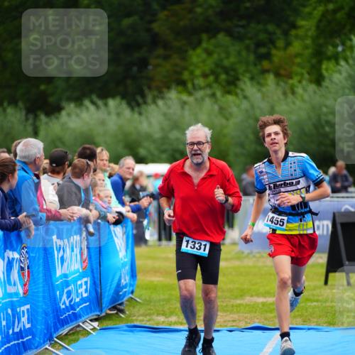 30.08.2026 - Elbe Triathlon Hamburg LAZAROV Photography http://msf.ph/oto/10063077 30.08.2026 11:52:06 Ziel 1281, 1331, 1455 meine-sportfotos.de