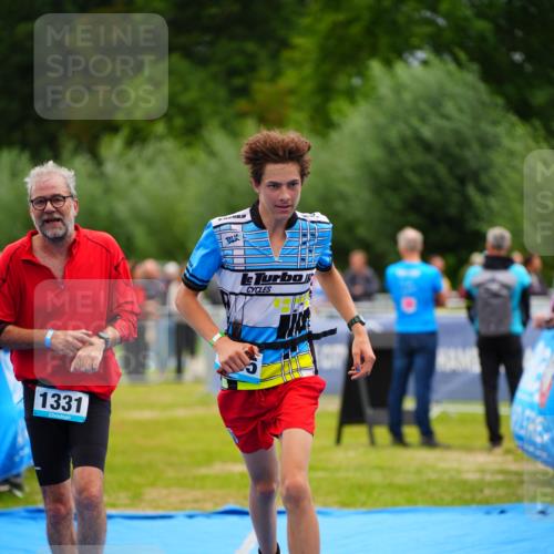 30.08.2026 - Elbe Triathlon Hamburg LAZAROV Photography http://msf.ph/oto/10063081 30.08.2026 11:52:07 Ziel 1281, 1331, 1455 meine-sportfotos.de