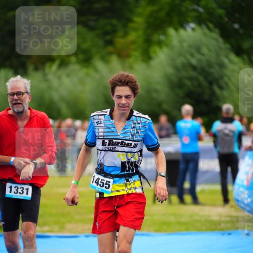 30.08.2026 - Elbe Triathlon Hamburg LAZAROV Photography http://msf.ph/oto/10063082 30.08.2026 11:52:07 Ziel 1281, 1331, 1455 meine-sportfotos.de