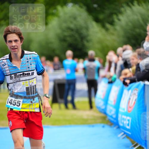 30.08.2026 - Elbe Triathlon Hamburg LAZAROV Photography http://msf.ph/oto/10063085 30.08.2026 11:52:07 Ziel 1281, 1331, 1455 meine-sportfotos.de