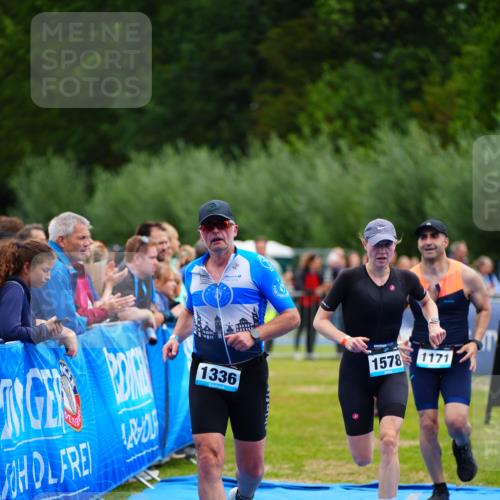30.08.2026 - Elbe Triathlon Hamburg LAZAROV Photography http://msf.ph/oto/10063091 30.08.2026 11:52:17 Ziel 943, 1128, 1171, 1336, 1578 meine-sportfotos.de