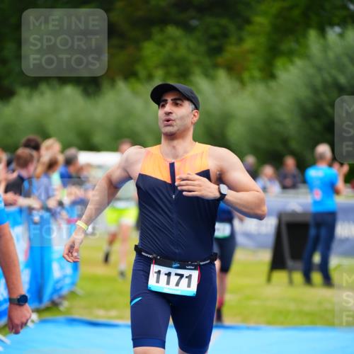 30.08.2026 - Elbe Triathlon Hamburg LAZAROV Photography http://msf.ph/oto/10063103 30.08.2026 11:52:20 Ziel 943, 1128, 1171, 1336, 1578 meine-sportfotos.de