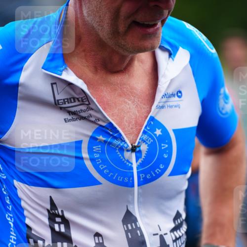 30.08.2026 - Elbe Triathlon Hamburg LAZAROV Photography http://msf.ph/oto/10063117 30.08.2026 11:52:26 Ziel 854, 943, 1128 meine-sportfotos.de