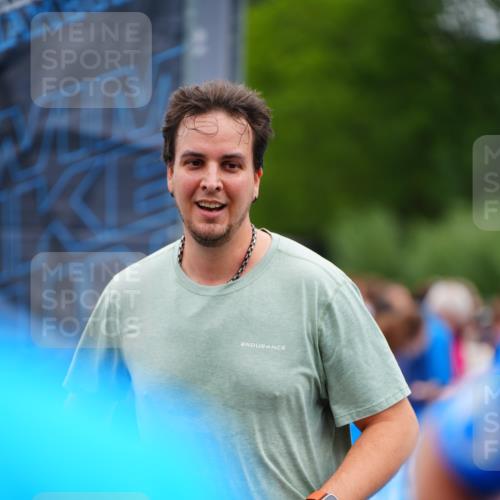 30.08.2026 - Elbe Triathlon Hamburg LAZAROV Photography http://msf.ph/oto/10063121 30.08.2026 11:52:28 Ziel 854, 1128 meine-sportfotos.de