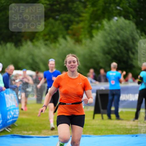 30.08.2026 - Elbe Triathlon Hamburg LAZAROV Photography http://msf.ph/oto/10063192 30.08.2026 11:53:30 Ziel 876, 891, 902, 1426 meine-sportfotos.de