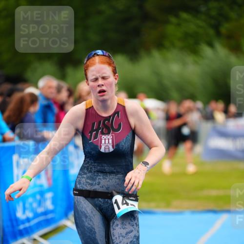 30.08.2026 - Elbe Triathlon Hamburg LAZAROV Photography http://msf.ph/oto/10063214 30.08.2026 11:53:36 Ziel 876, 1291, 1426 meine-sportfotos.de