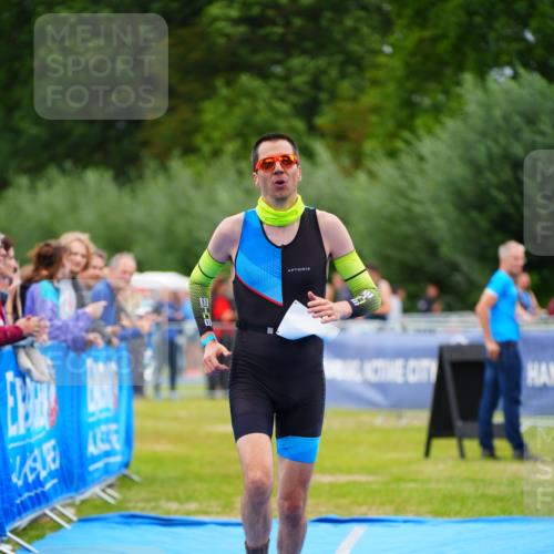 30.08.2026 - Elbe Triathlon Hamburg LAZAROV Photography http://msf.ph/oto/10063221 30.08.2026 11:53:43 Ziel 1291 meine-sportfotos.de