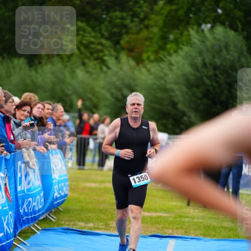 30.08.2026 - Elbe Triathlon Hamburg LAZAROV Photography http://msf.ph/oto/10063312 30.08.2026 11:54:33 Ziel 1350, 1378 meine-sportfotos.de
