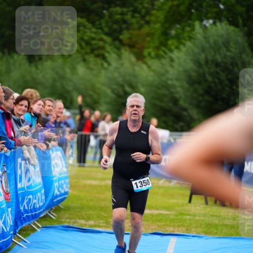 30.08.2026 - Elbe Triathlon Hamburg LAZAROV Photography http://msf.ph/oto/10063313 30.08.2026 11:54:33 Ziel 1350, 1378 meine-sportfotos.de