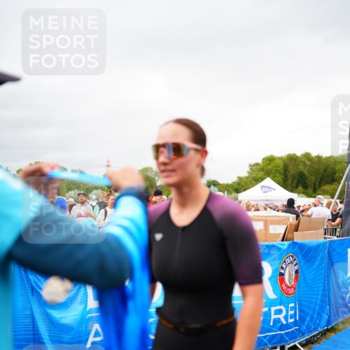 30.08.2026 - Elbe Triathlon Hamburg LAZAROV Photography http://msf.ph/oto/10063322 30.08.2026 11:54:37 Ziel 1350 meine-sportfotos.de