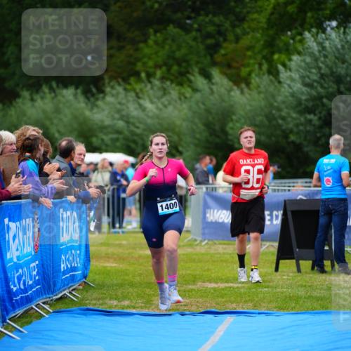 30.08.2026 - Elbe Triathlon Hamburg LAZAROV Photography http://msf.ph/oto/10063327 30.08.2026 11:54:45 Ziel 479, 1400 meine-sportfotos.de