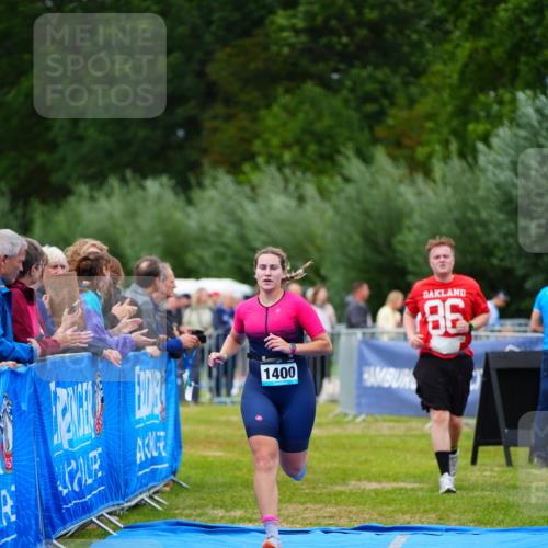 30.08.2026 - Elbe Triathlon Hamburg LAZAROV Photography http://msf.ph/oto/10063329 30.08.2026 11:54:45 Ziel 479, 1400 meine-sportfotos.de