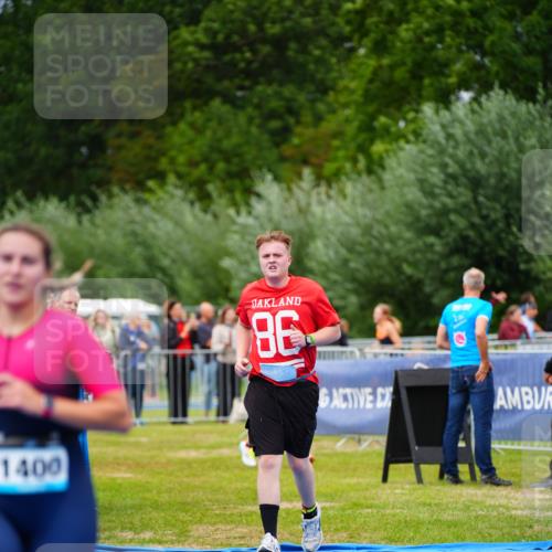 30.08.2026 - Elbe Triathlon Hamburg LAZAROV Photography http://msf.ph/oto/10063341 30.08.2026 11:54:47 Ziel 479, 1400 meine-sportfotos.de