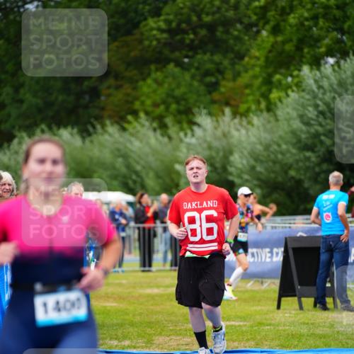 30.08.2026 - Elbe Triathlon Hamburg LAZAROV Photography http://msf.ph/oto/10063343 30.08.2026 11:54:48 Ziel 479, 1393, 1400, 1428 meine-sportfotos.de
