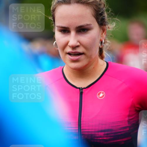 30.08.2026 - Elbe Triathlon Hamburg LAZAROV Photography http://msf.ph/oto/10063348 30.08.2026 11:54:50 Ziel 479, 1393, 1400, 1428 meine-sportfotos.de