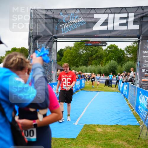 30.08.2026 - Elbe Triathlon Hamburg LAZAROV Photography http://msf.ph/oto/10063355 30.08.2026 11:54:53 Ziel 479, 1393, 1428 meine-sportfotos.de