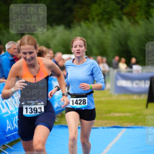30.08.2026 - Elbe Triathlon Hamburg LAZAROV Photography http://msf.ph/oto/10063362 30.08.2026 11:54:57 Ziel 1393, 1428 meine-sportfotos.de