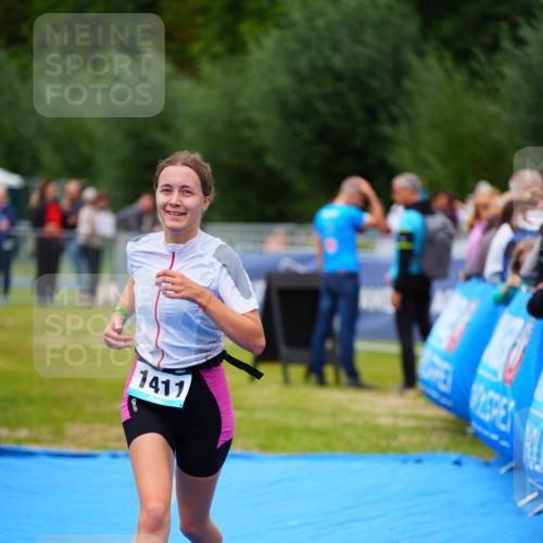 30.08.2026 - Elbe Triathlon Hamburg LAZAROV Photography http://msf.ph/oto/10063380 30.08.2026 11:55:19 Ziel 1411 meine-sportfotos.de