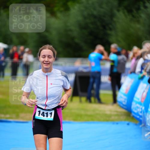 30.08.2026 - Elbe Triathlon Hamburg LAZAROV Photography http://msf.ph/oto/10063382 30.08.2026 11:55:19 Ziel 1411 meine-sportfotos.de