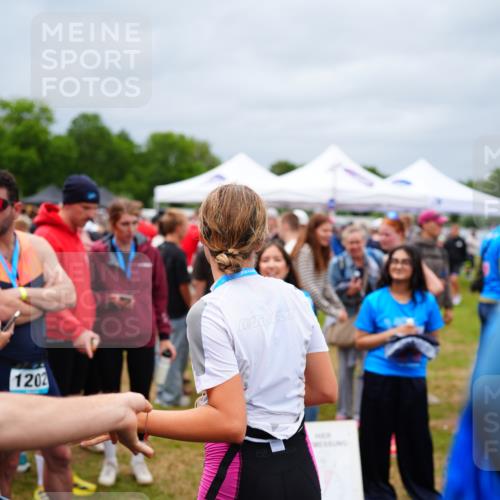 30.08.2026 - Elbe Triathlon Hamburg LAZAROV Photography http://msf.ph/oto/10063402 30.08.2026 11:55:28 Ziel 1343 meine-sportfotos.de