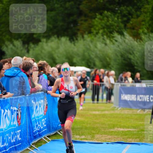30.08.2026 - Elbe Triathlon Hamburg LAZAROV Photography http://msf.ph/oto/10063428 30.08.2026 11:55:48 Ziel 1423, 1507 meine-sportfotos.de