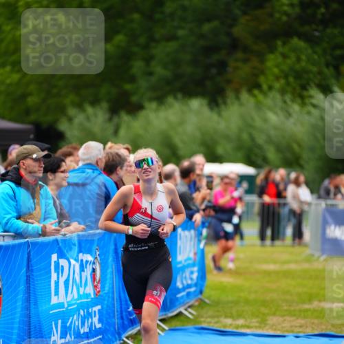 30.08.2026 - Elbe Triathlon Hamburg LAZAROV Photography http://msf.ph/oto/10063433 30.08.2026 11:55:48 Ziel 1423, 1507 meine-sportfotos.de
