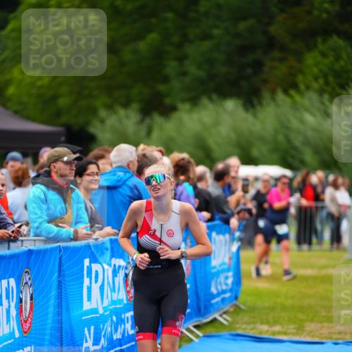 30.08.2026 - Elbe Triathlon Hamburg LAZAROV Photography http://msf.ph/oto/10063435 30.08.2026 11:55:49 Ziel 1423, 1507 meine-sportfotos.de