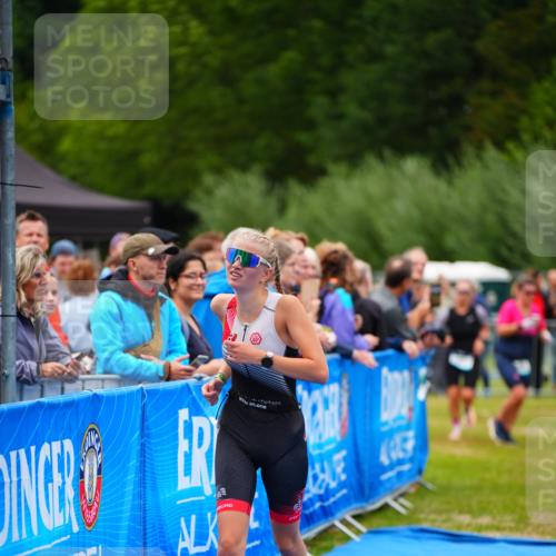 30.08.2026 - Elbe Triathlon Hamburg LAZAROV Photography http://msf.ph/oto/10063436 30.08.2026 11:55:49 Ziel 1423, 1507 meine-sportfotos.de
