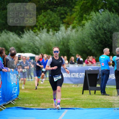 30.08.2026 - Elbe Triathlon Hamburg LAZAROV Photography http://msf.ph/oto/10063440 30.08.2026 11:55:53 Ziel 836, 861, 1376, 1423, 1507 meine-sportfotos.de