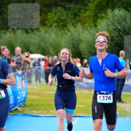 30.08.2026 - Elbe Triathlon Hamburg LAZAROV Photography http://msf.ph/oto/10063458 30.08.2026 11:55:59 Ziel 836, 849, 861, 1376, 1507 meine-sportfotos.de