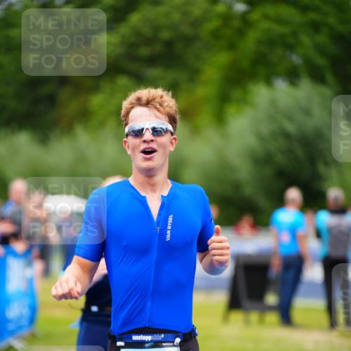 30.08.2026 - Elbe Triathlon Hamburg LAZAROV Photography http://msf.ph/oto/10063462 30.08.2026 11:56:00 Ziel 836, 849, 861, 1376 meine-sportfotos.de