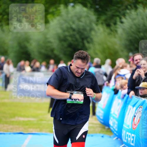 30.08.2026 - Elbe Triathlon Hamburg LAZAROV Photography http://msf.ph/oto/10063550 30.08.2026 11:56:40 Ziel 468 meine-sportfotos.de