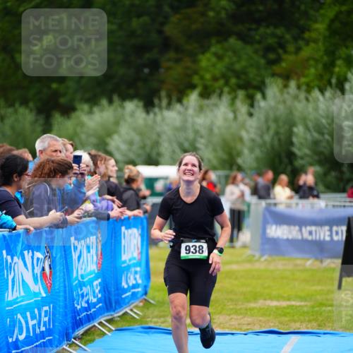 30.08.2026 - Elbe Triathlon Hamburg LAZAROV Photography http://msf.ph/oto/10063570 30.08.2026 11:57:26 Ziel 938 meine-sportfotos.de